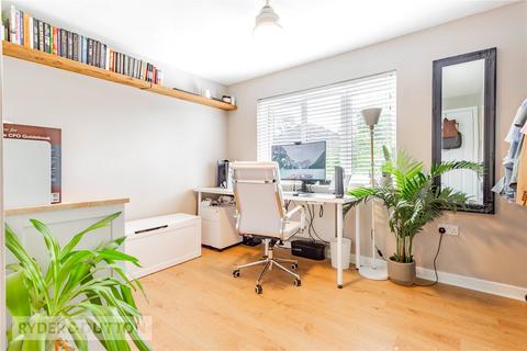30 Greenhurst Crescent, Oldham, OL8 2QQ