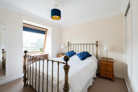 45/17 Caledonian Crescent, Edinburgh, EH11 2AQ
