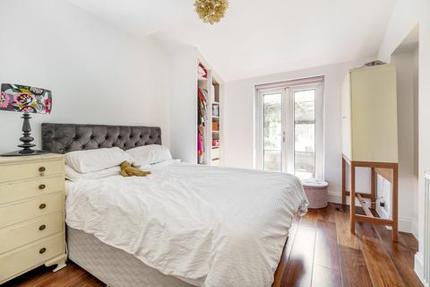 Flat A, 21 Queens Road, Beckenham, BR3 4JN