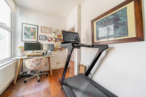 Flat A, 21 Queens Road, Beckenham, BR3 4JN