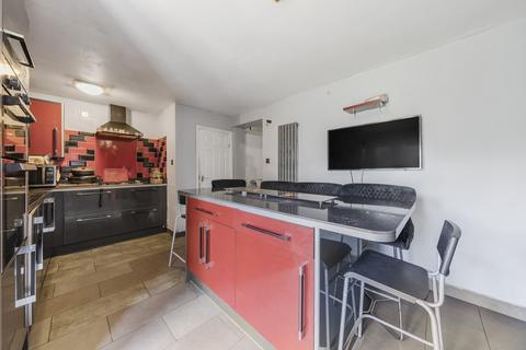 29 Minet Drive, Hayes, UB3 3JN