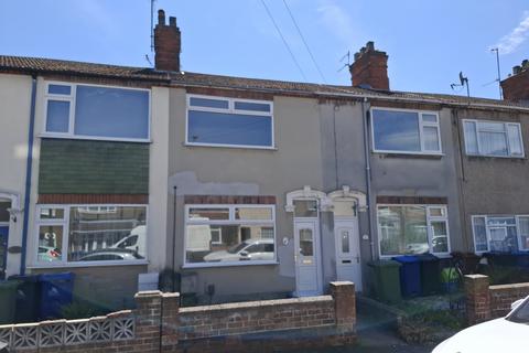 3 bedroom terraced house to rent, Wintringham Road, DN32