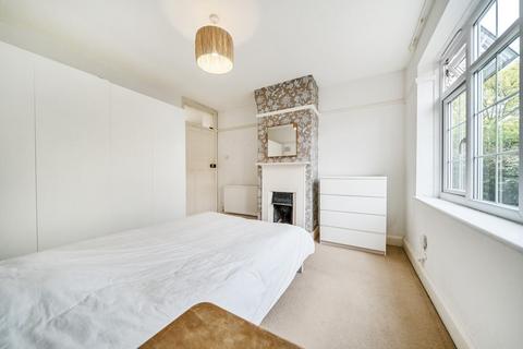 65 Godley Road, London, SW18 3HB