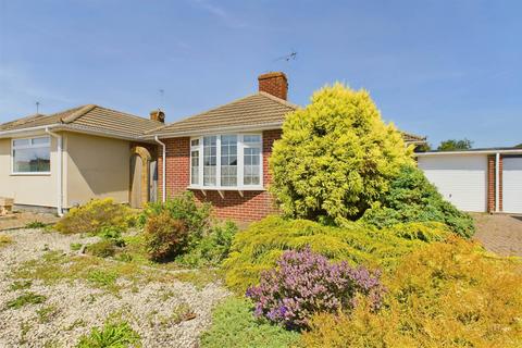 2 bedroom bungalow for sale, Treemaines Road, Eastbourne