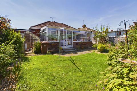 2 bedroom bungalow for sale, Treemaines Road, Eastbourne