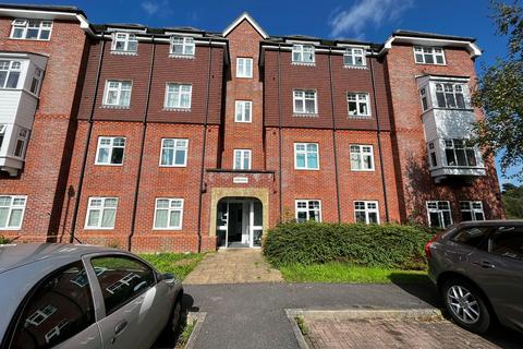 2 bedroom flat to rent, The Hollies, Basingstoke RG24