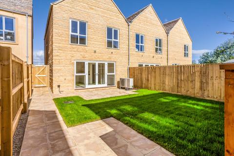 3 bedroom end of terrace house for sale, Cirencester, Gloucestershire, GL7