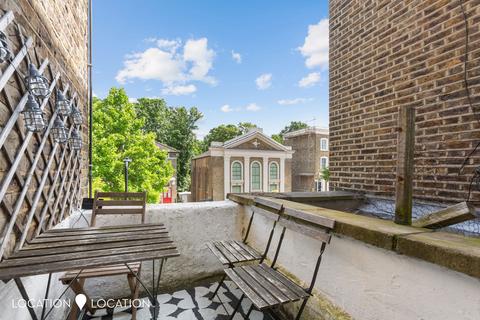 1 bedroom flat for sale, Bouverie Road, London, N16