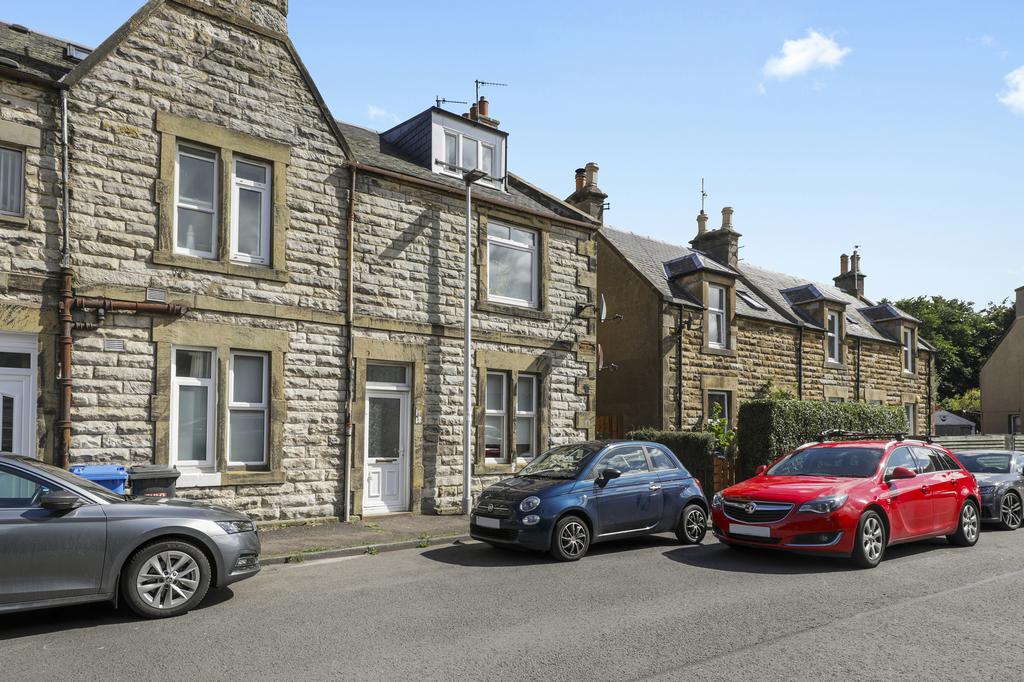 17A, Imrie Place, Penicuik, EH26 8HY 1 bed ground floor flat for sale