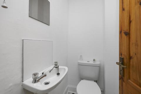 17a Imrie Place, Penicuik, EH26 8HY