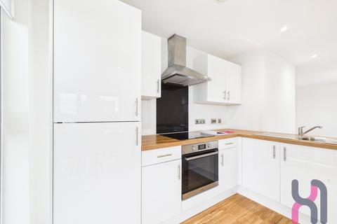 2 bedroom flat to rent, Manchester Waters, 3 Pomona Strand, Old Trafford, M16