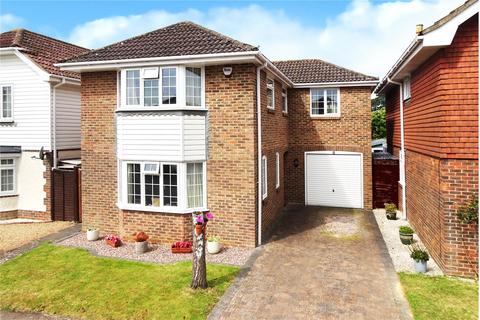 3 bedroom detached house for sale, Sycamore Close, Angmering, West Sussex