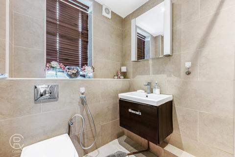 14 Westcott Crescent, London, W7 1PA