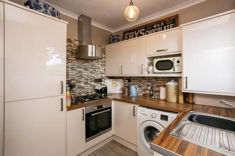 142/4 Granton Road, Edinburgh, EH5 3RF