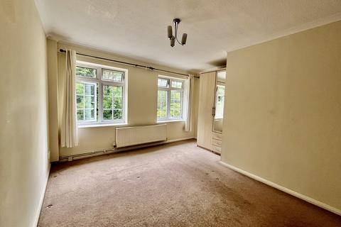 2 bedroom semi-detached house for sale, Harmans Drive, East Grinstead RH19