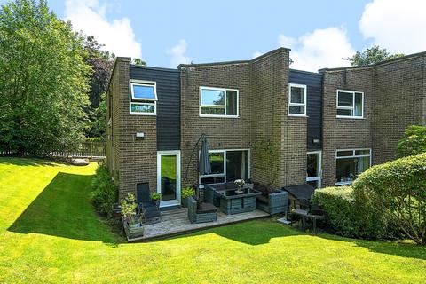 3 bedroom end of terrace house for sale, Fernwood, Park Villas, Roundhay, Leeds, LS8