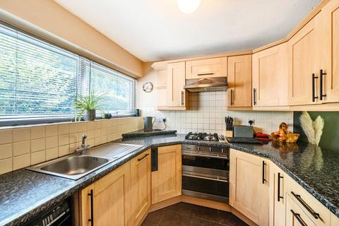 3 bedroom end of terrace house for sale, Fernwood, Park Villas, Roundhay, Leeds, LS8