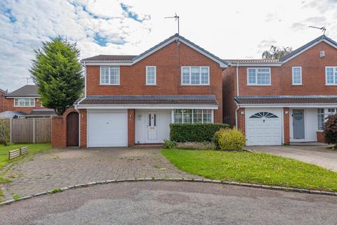 4 bedroom detached house for sale, Suffolk Close, Woolston, WA1