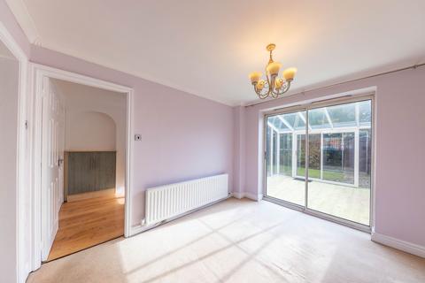 4 bedroom detached house for sale, Suffolk Close, Woolston, WA1