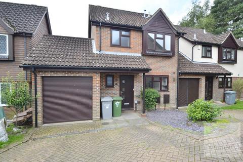 3 bedroom link detached house to rent, Naber Furlong, Norwich NR8