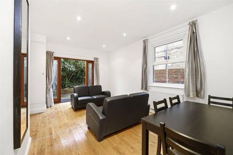 2 bedroom apartment to rent, Collingbourne Road, London, W12