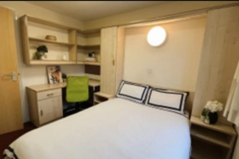 1 bedroom apartment to rent, at Bristol, Apartment A1, Q3 Apartments, Hyde Grove M13