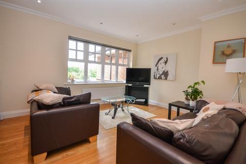 2 bedroom apartment to rent, Hawthorn Court, Gosforth