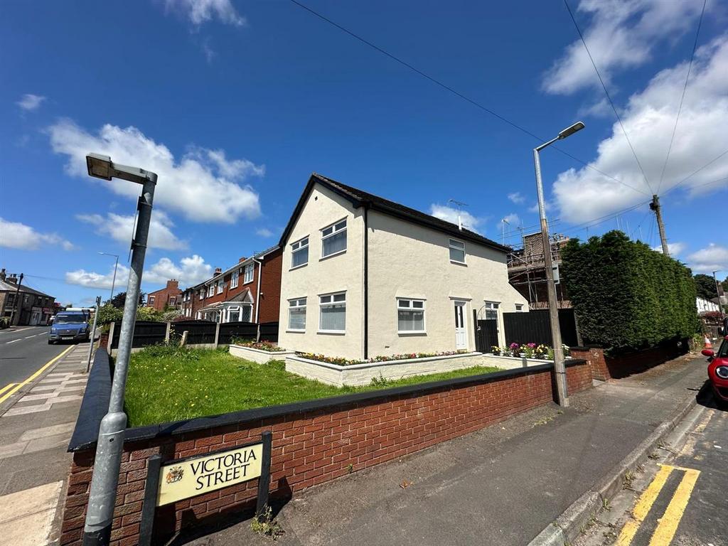 Ormskirk Road, Rainford, St Helens 3 bed detached house for sale £359,995