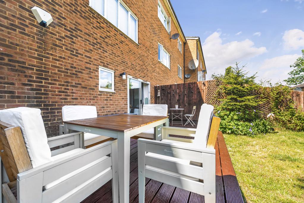 Rear Decked Garden