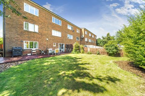 2 bedroom apartment for sale, Burnt Ash Hill, Lee