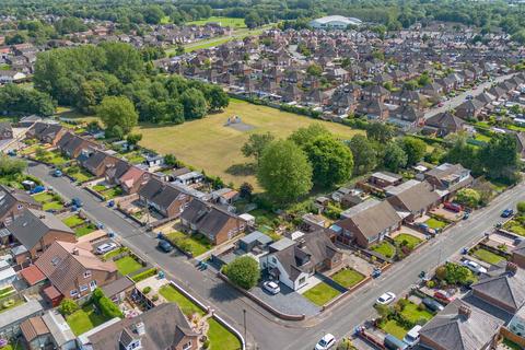 3 bedroom semi-detached house for sale, Marina Avenue, Great Sankey, WA5