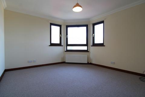 2 bedroom flat to rent, Thornbank Street, Dundee DD4