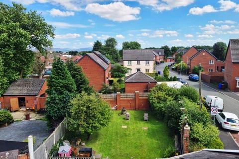 4 bedroom semi-detached house for sale, Edge Lane, Droylsden