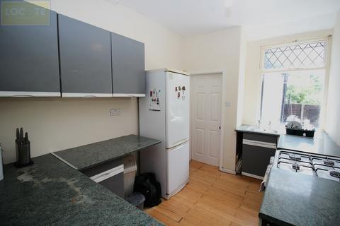 3 bedroom end of terrace house for sale, Bromley Avenue, Flixton