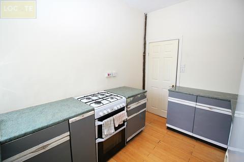 3 bedroom end of terrace house for sale, Bromley Avenue, Flixton