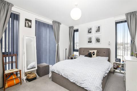 3 Hayes Mews, London, SE8 4EQ