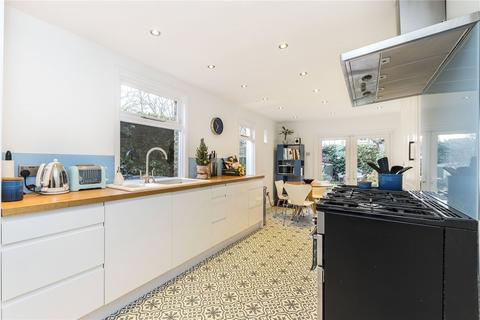 2 Lind Street, London, SE8 4JE