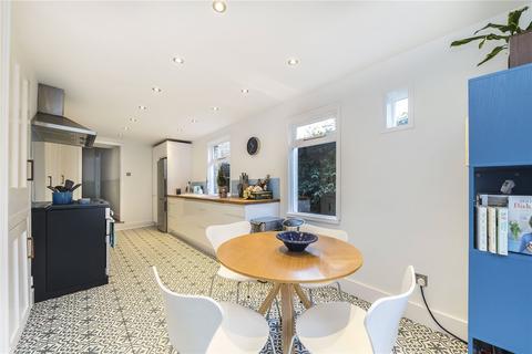 2 Lind Street, London, SE8 4JE