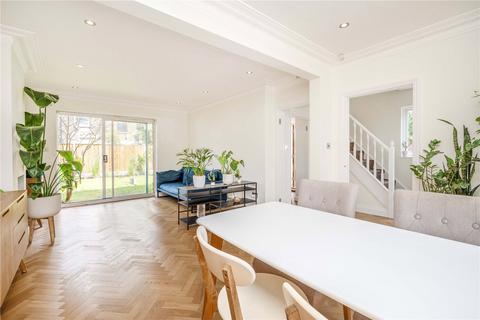 8 Meretone Close, London, SE4 2HF