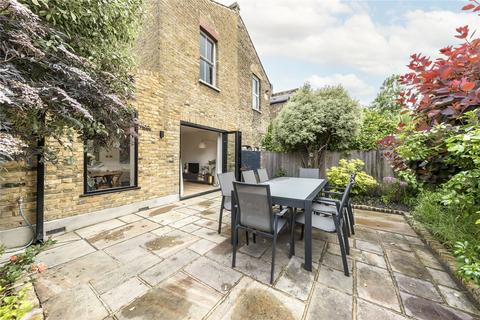 2 bedroom apartment for sale, Arica Road, Brockley SE4