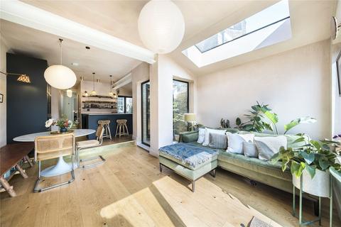 21a Howson Road, London, SE4 2AL