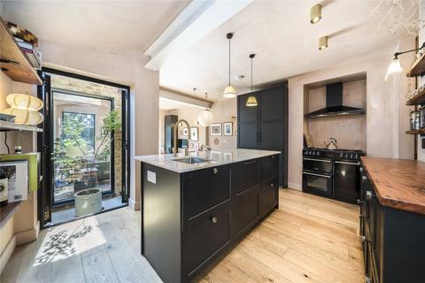 21a Howson Road, London, SE4 2AL