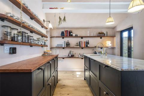 21a Howson Road, London, SE4 2AL