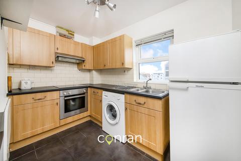 2 bedroom apartment to rent, 82 Endwell Road, Brockley, SE4