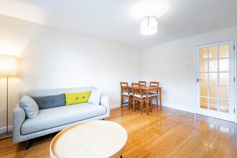 2 bedroom flat to rent, Basevi Way, London SE8