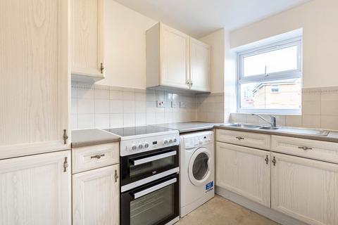 2 bedroom flat to rent, Basevi Way, London SE8