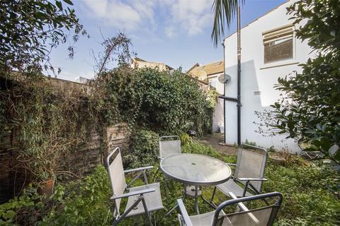 198 Woolwich Road, London, SE7 7QY