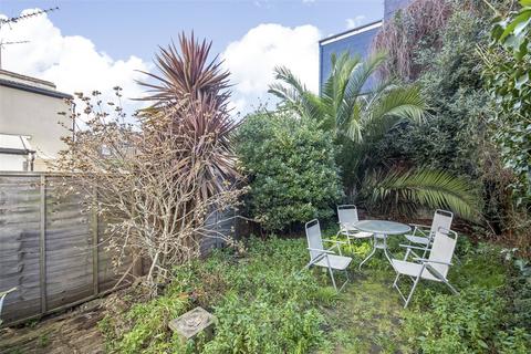 198 Woolwich Road, London, SE7 7QY