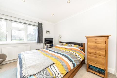 103 Elliscombe Road, London, SE7 7PD