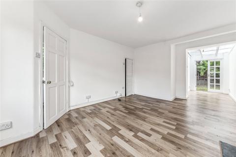 38 Charlton Dene, London, SE7 7BU